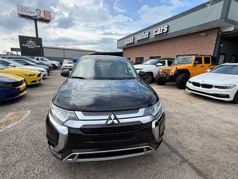 Used 2020 Mitsubishi Outlander ES image 8