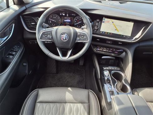 Used 2023 Buick Envision Avenir image 3