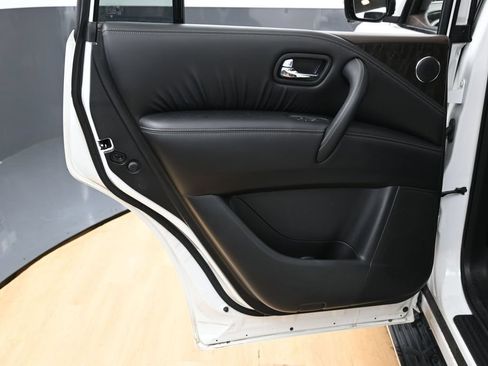 Used 2022 Nissan Armada Platinum AWD/4WD image 45