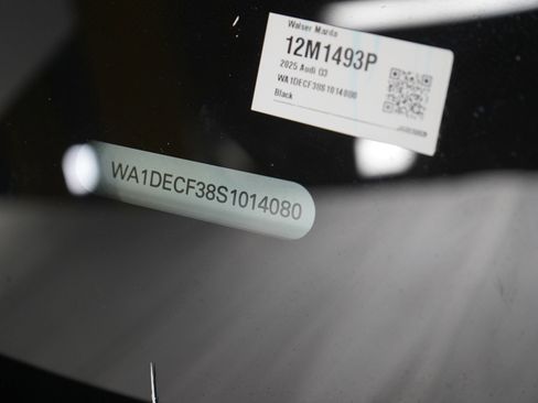 Used 2025 Audi Q3 2.0T Premium image 29