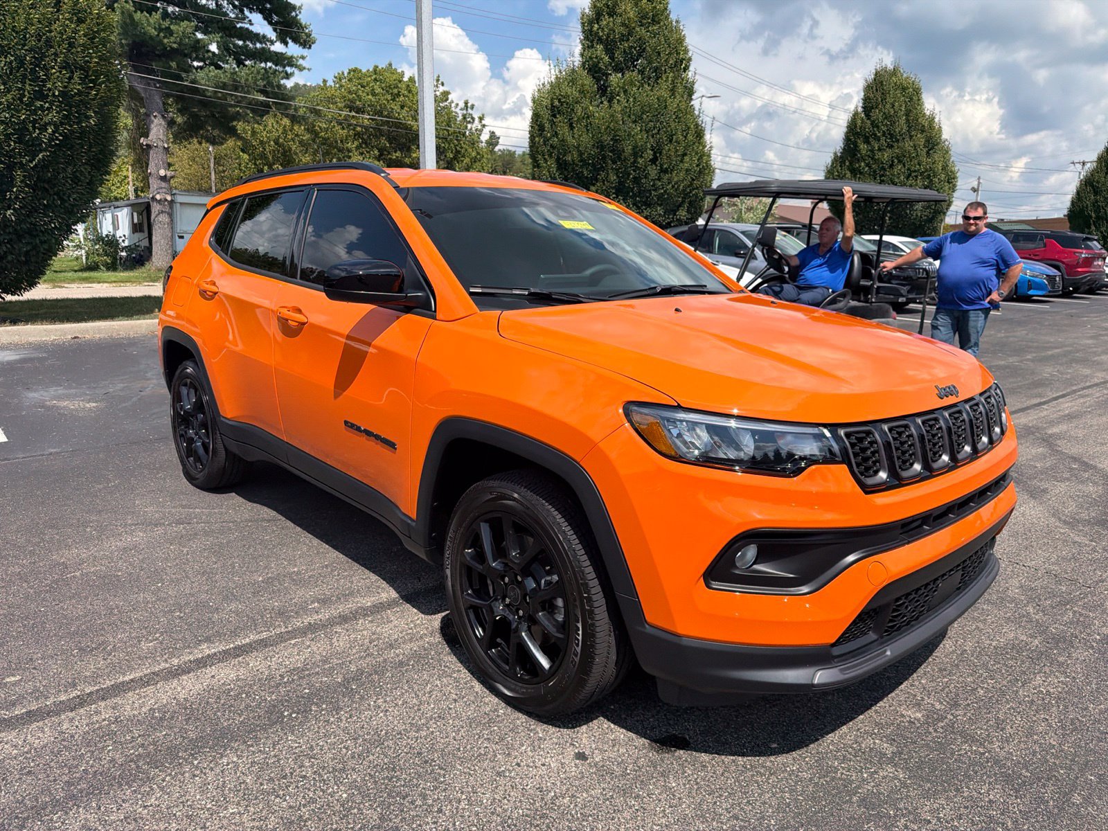 Used 2026 Jeep Compass Latitude AWD/4WD image 7
