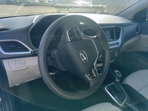 Used 2022 Hyundai Accent SE image 10