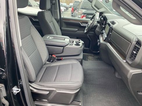 Used 2022 Chevrolet Silverado 1500 LT AWD/4WD image 23