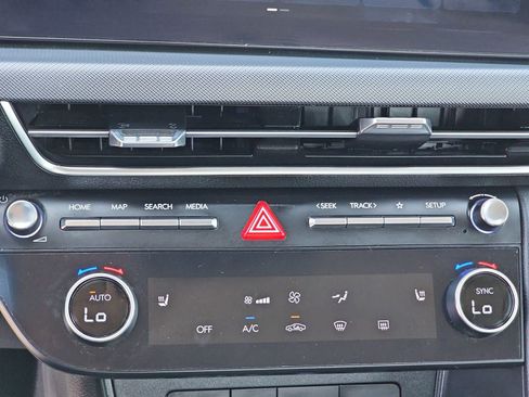 Used 2025 Hyundai Sonata SEL FWD image 24