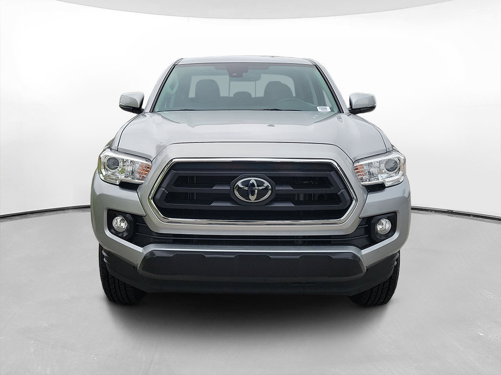 Used 2023 Toyota Tacoma SR5 AWD/4WD image 2