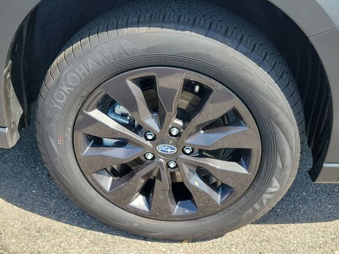 Certified 2025 Subaru Outback Onyx Edition AWD/4WD image 8