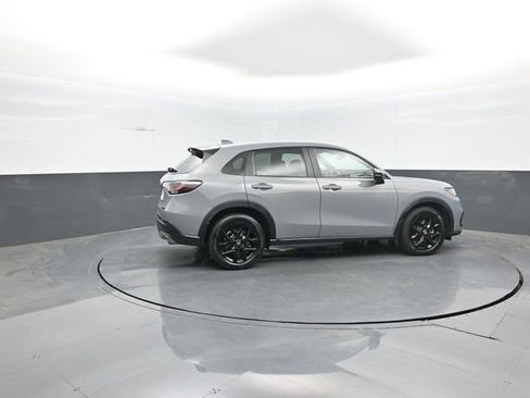 Used 2024 Honda HR-V Sport image 8
