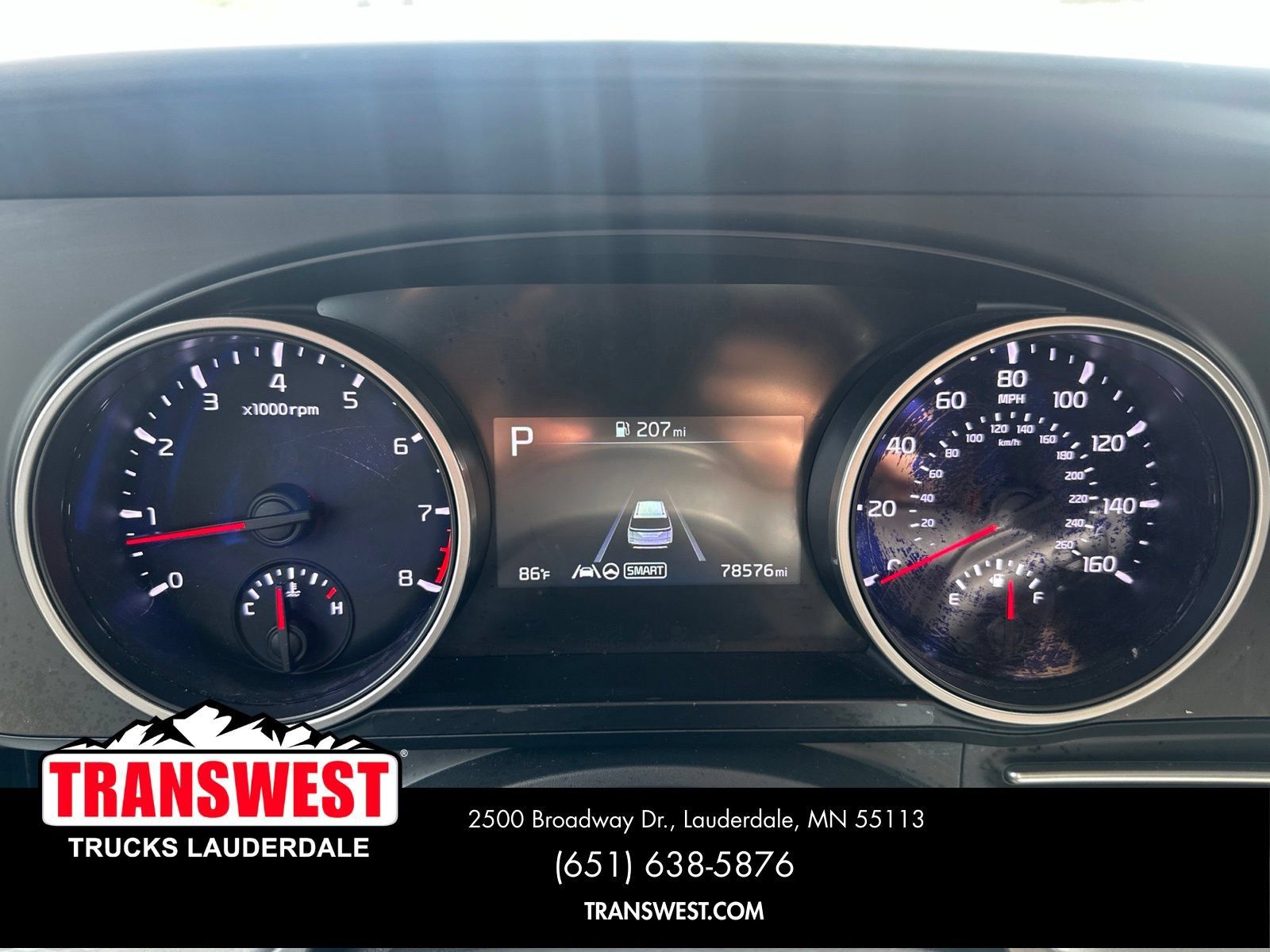 Used 2022 Kia Carnival LX FWD image 14