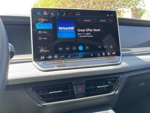 Used 2025 Volkswagen Tiguan S FWD image 20