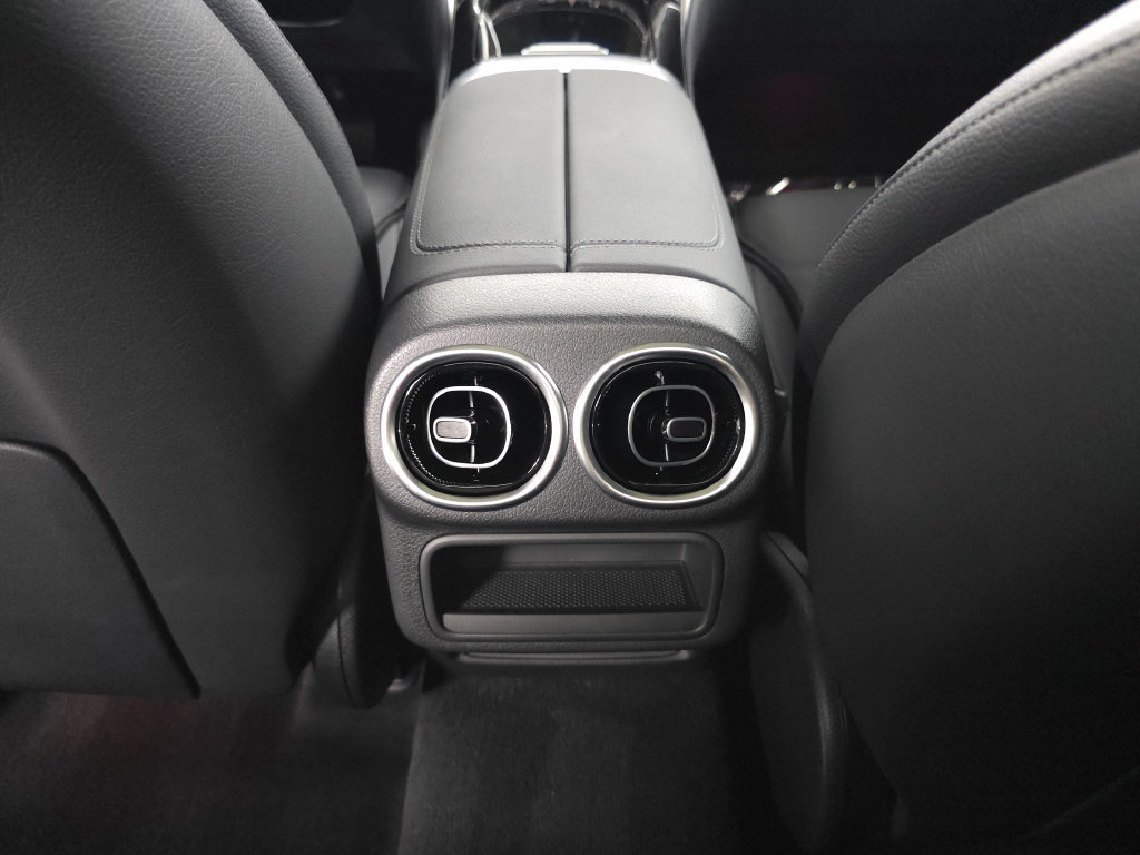 Certified 2026 Mercedes-Benz GLC 300 4MATIC image 24