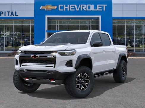 New 2026 Chevrolet Colorado ZR2 w/ Technology Package AWD/4WD image 6