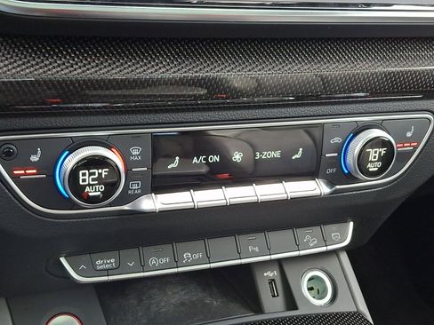 Used 2022 Audi SQ5 Premium Plus w/ Premium Plus Package image 17