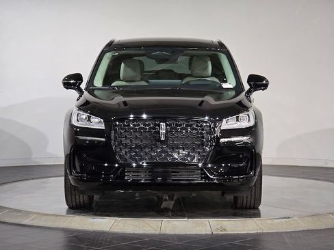 New 2025 Lincoln Corsair Reserve w/ Equipment Group 202A AWD/4WD image 7