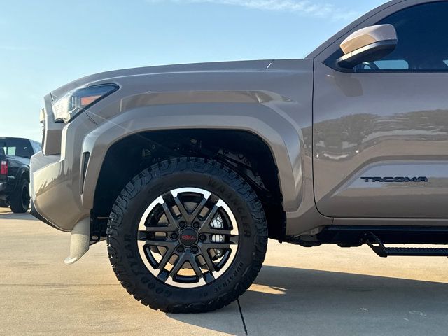 Used 2026 Toyota Tacoma TRD Sport AWD/4WD image 5