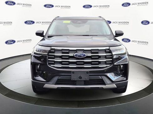 New 2026 Ford Explorer Active w/ Active Comfort Package image 8