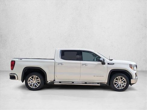Used 2022 GMC Sierra 1500 SLT AWD/4WD image 4