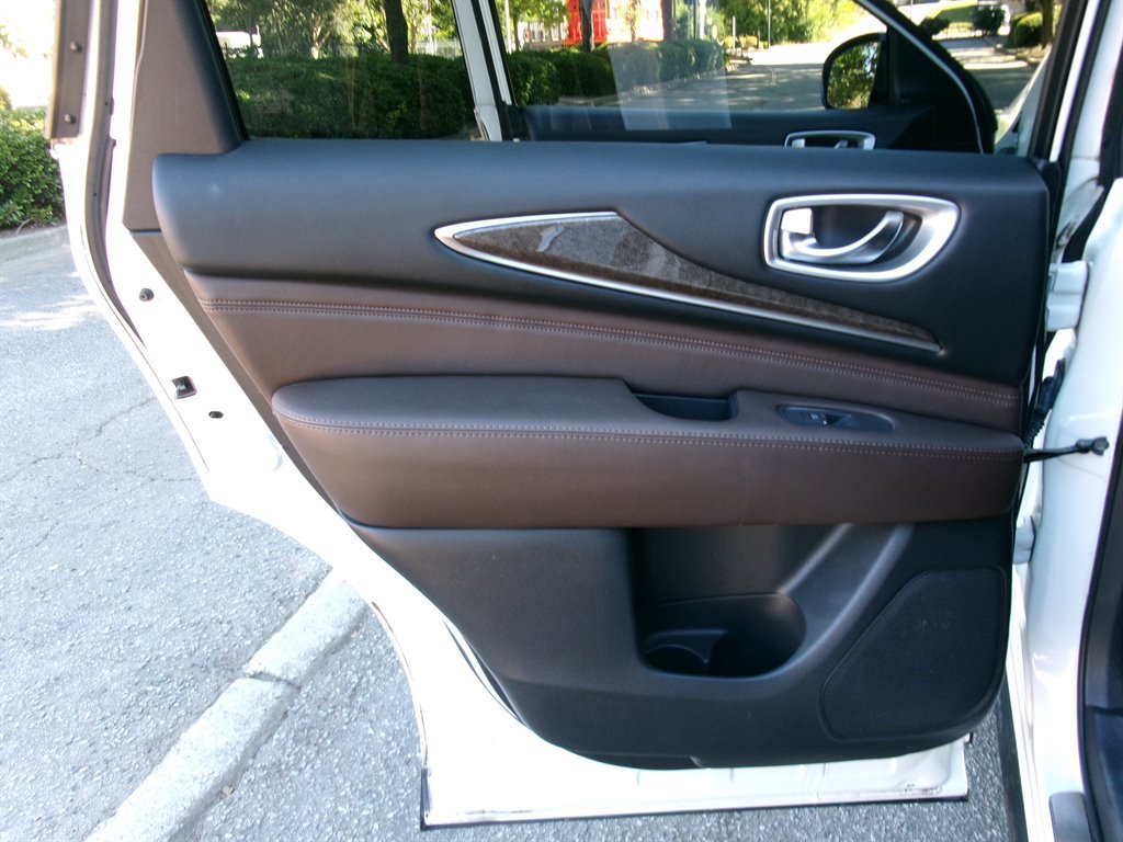 Used 2014 INFINITI QX60 FWD w/ Premium Plus Package image 32