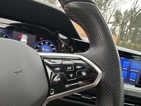 Used 2024 Volkswagen GTI S image 28