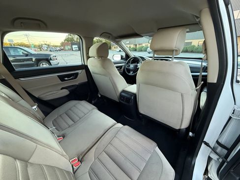 Used 2019 Honda CR-V LX image 17