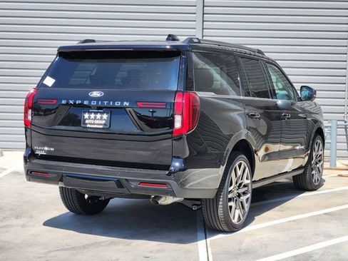 New 2027 Ford Expedition Platinum w/ Platinum Ultimate Package AWD/4WD image 4