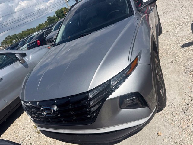 Used 2023 Hyundai Tucson SEL w/ Convenience Package FWD image 2