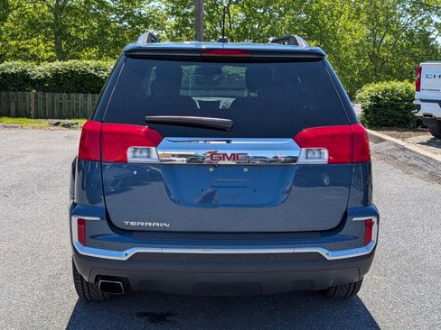 Used 2016 GMC Terrain SLT w/ Driver Alert Package I FWD image 4