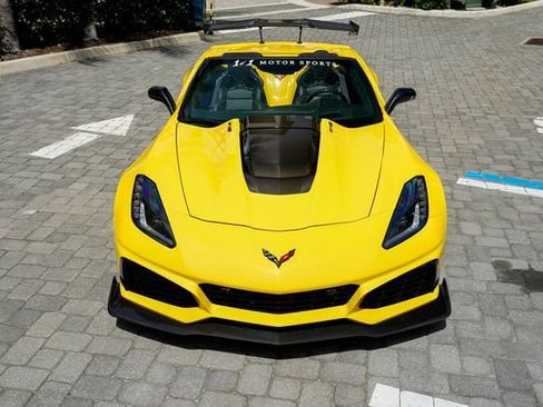Used 2019 Chevrolet Corvette ZR1 RWD image 5