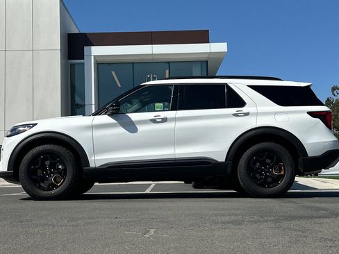 New 2026 Ford Explorer Tremor w/ Tremor Convenience Package AWD/4WD image 6