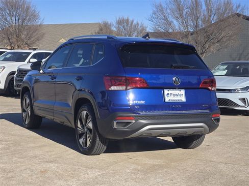 Used 2024 Volkswagen Taos SE image 5