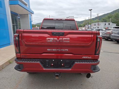 Used 2024 GMC Sierra 2500 AT4 w/ AT4 Premium Plus Package image 5