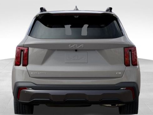 Used 2024 Kia Sorento SX Prestige w/ Sage Leather Package image 15
