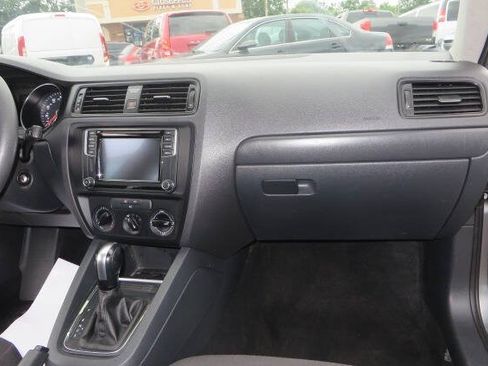 Used 2016 Volkswagen Jetta S FWD image 27