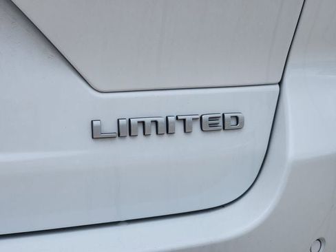 New 2026 Jeep Grand Cherokee Limited AWD/4WD image 8