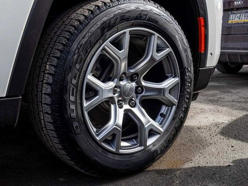 Used 2022 Jeep Wagoneer Series I w/ Premium Group I image 10