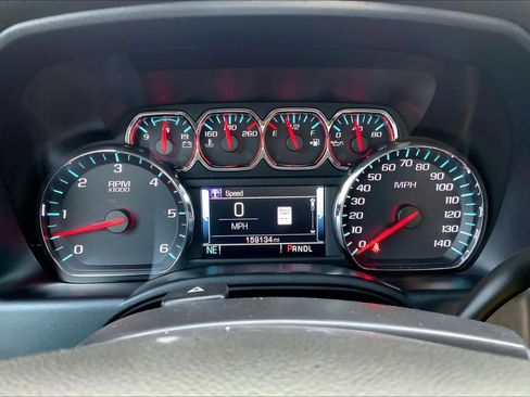 Used 2018 Chevrolet Silverado 1500 LT w/ Texas Edition image 27