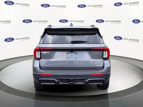 New 2026 Ford Explorer ST-Line w/ ST-Line Street Pack AWD/4WD image 4