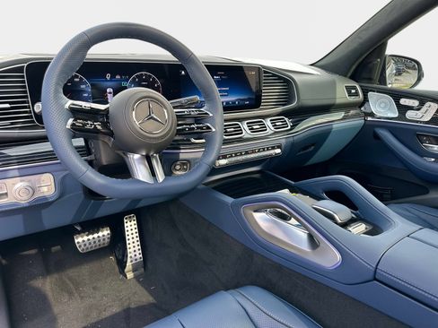 New 2026 Mercedes-Benz GLS 580 580 4MATIC SUV image 16