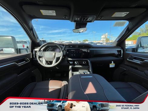 New 2026 GMC Sierra 2500 Denali w/ Denali Reserve Package image 24