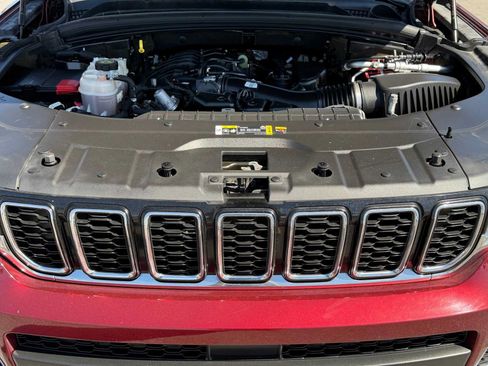 Used 2021 Jeep Grand Cherokee L Limited RWD image 33