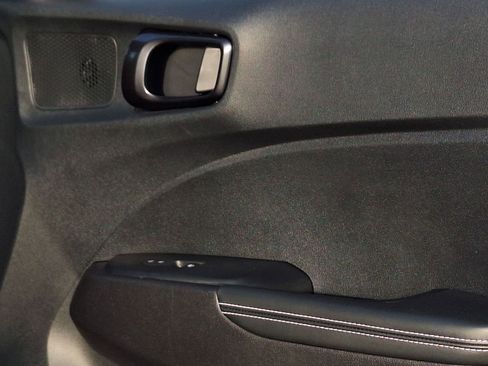 Certified 2023 Hyundai Venue Limited image 28