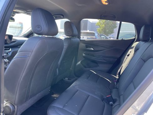 Used 2024 Buick Envista Sport Touring w/ Convenience II Package FWD image 4