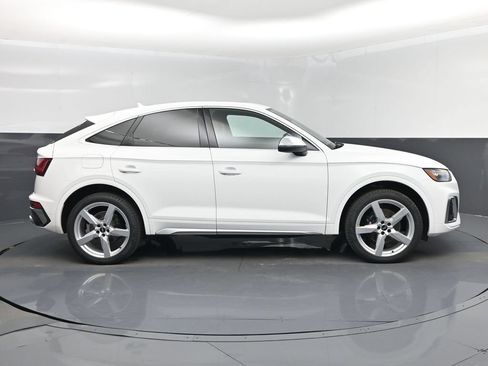 Used 2022 Audi SQ5 Premium Plus w/ Premium Plus Package AWD/4WD image 2