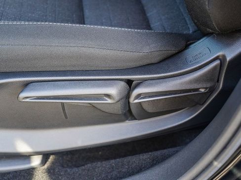 Used 2023 Honda HR-V LX image 22