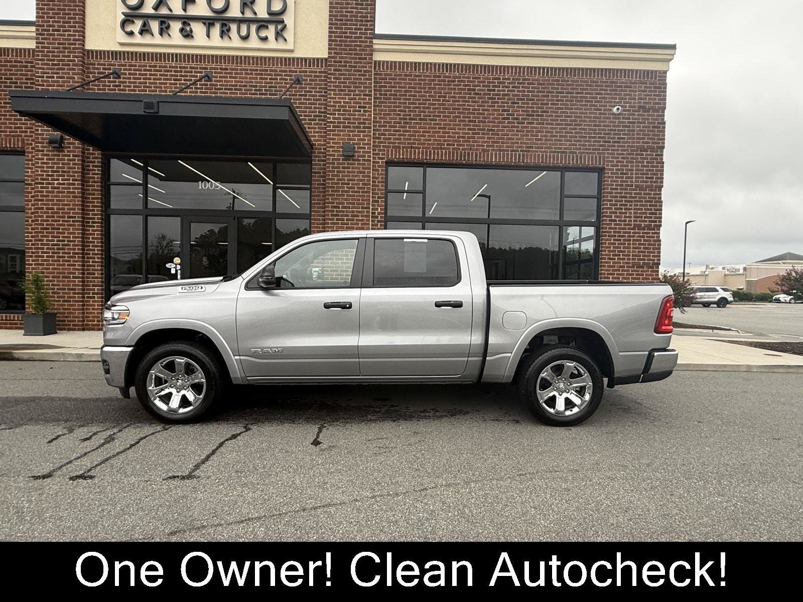 Used 2025 RAM 1500 Big Horn AWD/4WD image 3