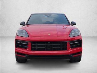 Used 2025 Porsche Cayenne Coupe video 2