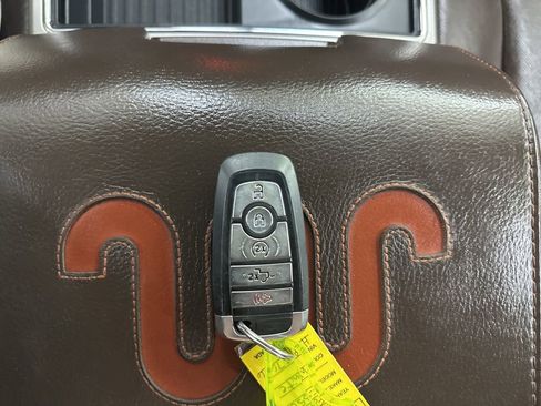 Used 2017 Ford F350 King Ranch w/ King Ranch Ultimate Package AWD/4WD image 34