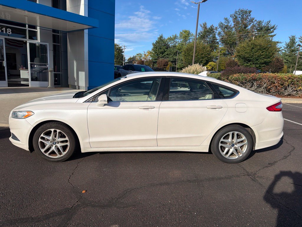 Used 2013 Ford Fusion SE FWD image 8