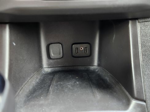 Used 2019 GMC Acadia SLE image 8