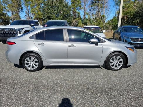 Used 2026 Toyota Corolla LE image 9