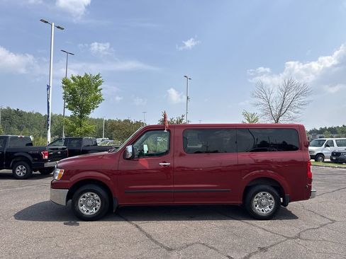 Used 2016 Nissan NV 3500 SL RWD image 9
